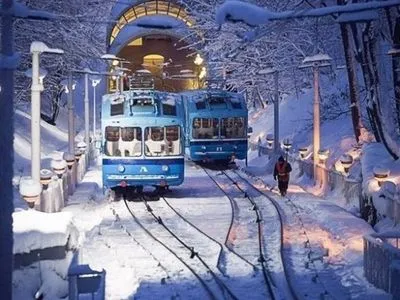 Успеть и на праздник и на метро: как в новогоднюю ночь в Киеве будет работать транспорт