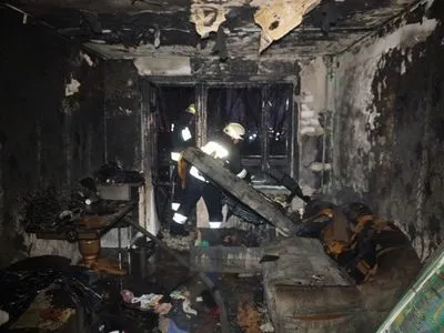 У Дніпрі загорілась багатоповерхівка, 14 осіб евакуювали