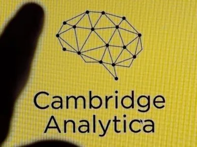 Cambridge Analytica співпрацювала з політичною партією в Україні в 2017 році - The Guardian