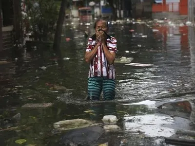 В результате наводнения в Индонезии погибли уже 60 человек