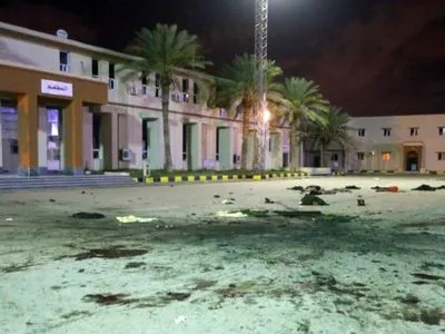 Кількість жертв авіаудару по військовій академії у Лівії зросла до 30