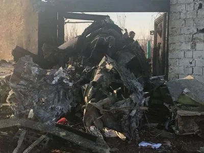 Авиакатастрофа в Иране: в украинского самолета горел двигатель