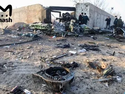 СМИ назвали возможные причины авиакатастрофы украинского Boeing 737 в Иране