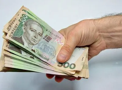 Чиновника Пенсионного фонда подозревают в присвоении почти 700 тыс. грн