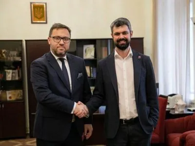 Председатель Украинськго института нацпамяти провел встречу с послом Польши