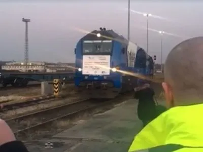 Через Україну до ЄС проїхав перший контейнерний поїзд із Китаю