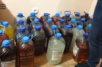 На Прикарпатье обнаружили фальсификат алкогольной и табачной продукции на более 1 млн грн