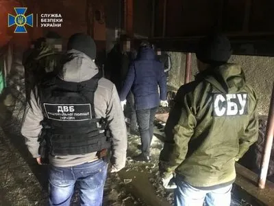 На Буковине следователь полиции организовал наркобизнес