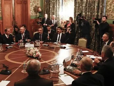 На переговорах у Москві щодо Лівії прориву не сталося: Хафтар просить дати йому час
