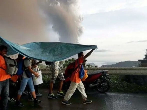 Через "вулканічне цунамі" на Філіппінах можуть евакуювати понад 200 тисяч людей