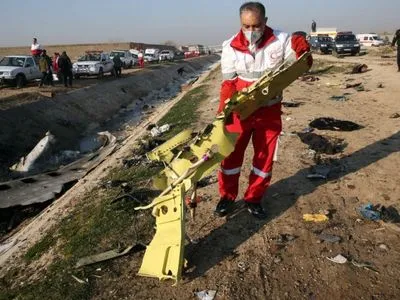 Иран направит "черные ящики" сбитого украинского самолета во Францию