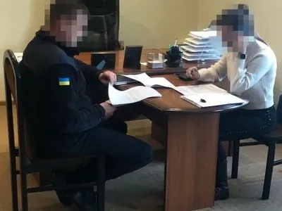 В Киеве на взятке в почти 70 тыс. гривен задержали чиновника ГСЧС