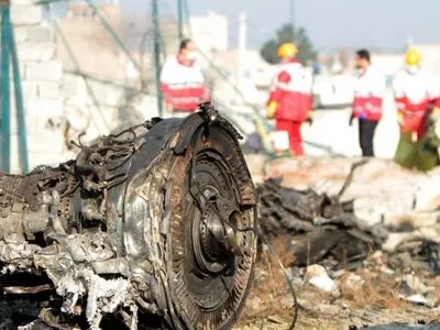 Авіакатастрофа в Ірані: встановити удар ракети по літаку допомогли особисті речі потерпілих
