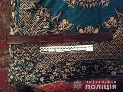 На Донбасі жінка дошкою забила батька до смерті