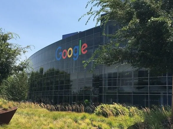 Капитализация компании-владельца Google достигла 1 трлн долларов