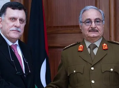 Ливийский премьер просит о международной военной помощи
