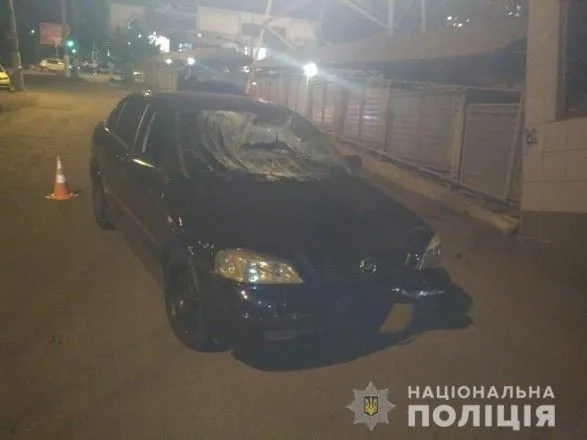 Поліцейський в Одесі зніс шлагбаум і збив двох пішоходів