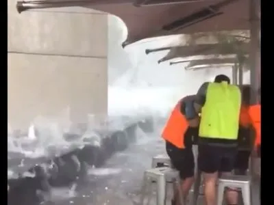 З’явилося відео аномального граду в Австралії