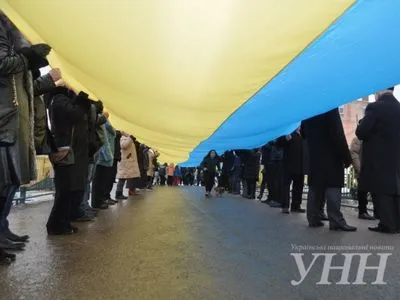 Ко Дню Соборности Украины берега Днепра соединят "живой цепью"