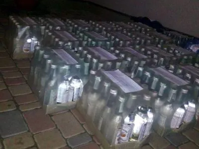 Полторы тонны поддельной водки изъяли из гаража в Кропивницком