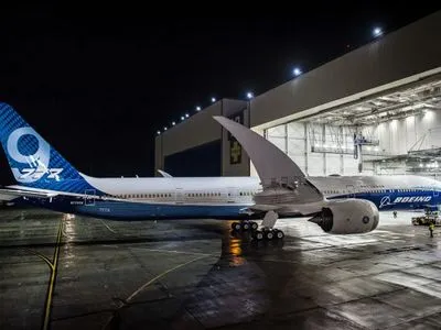 Boeing на этой неделе проведет первый полет нового самолета 777X - СМИ