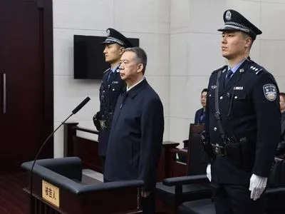 Китайський суд засудив колишнього главу Інтерполу до 13,5 років в'язниці