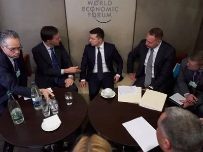 Справа МН17, Донбас та інвестиції: про що Зеленський говорив із прем'єром Нідерландів