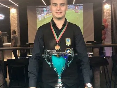 Українець став тріумфатором міжнародного турніру з більярду в Білорусі