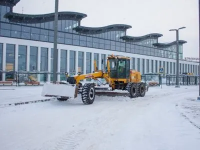 У Казахстані через погодні умови затримують авіарейси