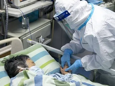Кількість жертв пневмонії нового типу в Китаї досягла 41