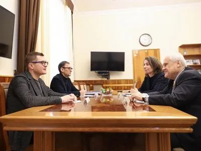 Баканов обговорив з представником голови ОБСЄ у ТКГ підтримку громадян на Донбасі