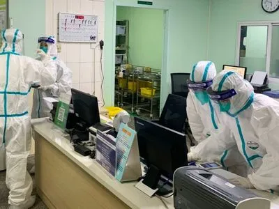 Эпидемия коронавируса: США планируют эвакуировать почти тысячу собственных граждан с Ухани