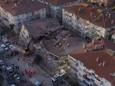 Землетрус у Туреччині: кількість загиблих зросла, зруйновано понад 30 будівель