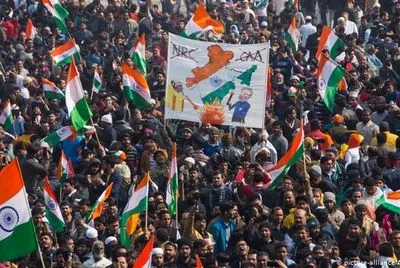 Національне свято в Індії затьмарили багатотисячні протести
