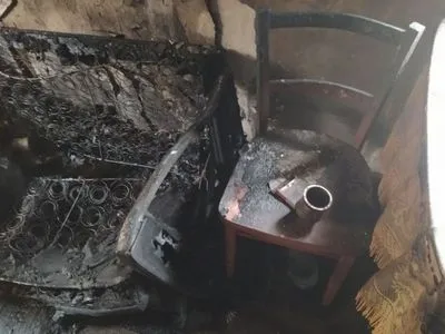 У Житомирській області через необережне паління у ліжку загинув чоловік