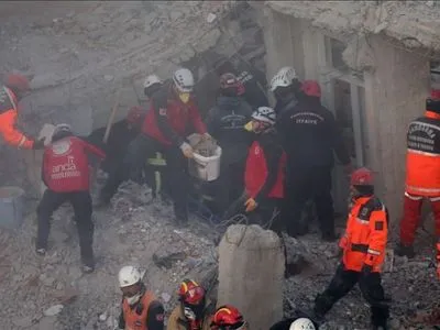 Число жертв землетрясения в Турции возросло до 35 человек