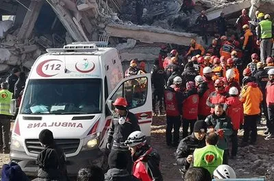 Землетрус у Туреччині: уже 39 загиблих