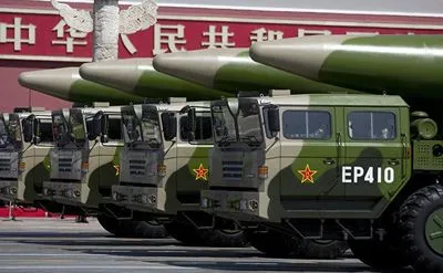Китай змістив Росію з другого місця на ринку озброєнь