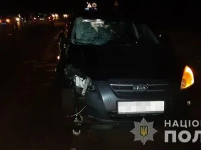 В Харьковской области мужчина привел к смертельному ДТП перебегая дорогу