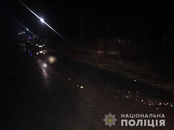 В Донецкой области автобус насмерть переехал мужчину, который лежал на проезжей части