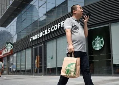 В Китае из-за коронавируса закрыли более половины заведений Starbucks