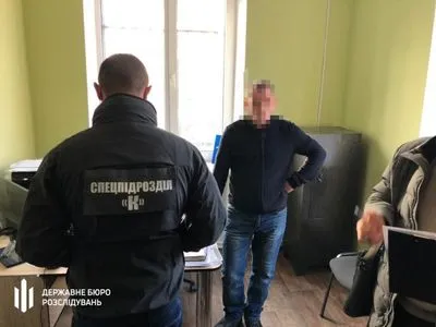На Житомирщині поліцейського начальника підозрюють у "кришуванні" торгівлі металобрухтом