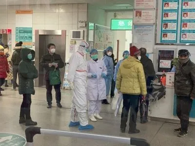 Пассажиры, прибывшие в Украину самолетом из КНР, взяты на учет - секретарь СНБО