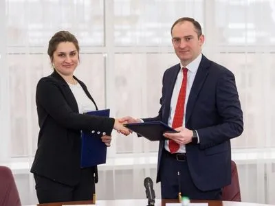 Налоговая и VISA подписали Меморандум о сотрудничестве, чтобы популяризировать безналичные расчеты в Украине