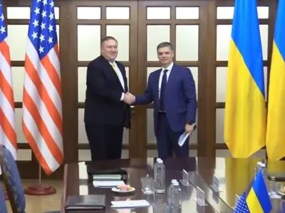 Пристайко зустрівся з Держсекретарем США у Києві