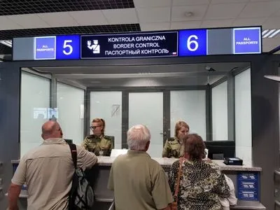 Украинцы стали чаще путешествовать в Польшу самолетами