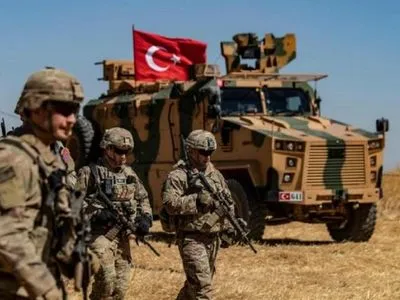 Три турецких военных конвоя вошли в Сирию