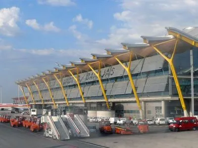 Аеропорт Мадрида зупинив роботу через безпілотники