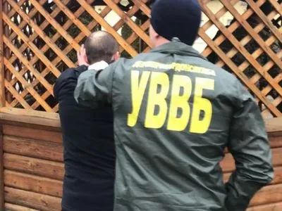 Во Львове задержали на взятке пограничника, который обещал "устроить" на военную службу