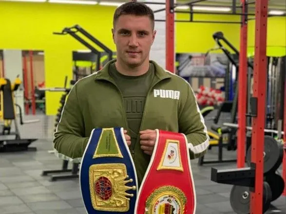 Экс-соперник Усика проведет бой с непобедимым украинцем за титул "WBC Asia"